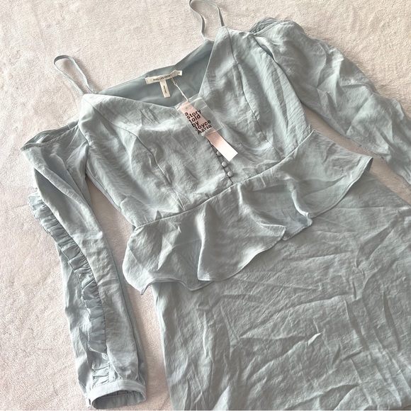 NWT Avec Les Filles Cold Shoulder Button Front Dress in Robin Eggs Blue - Picture 2 of 12
